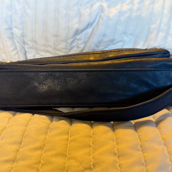 Relic Dark Blue Crossbody Bag - Picture 7 of 9